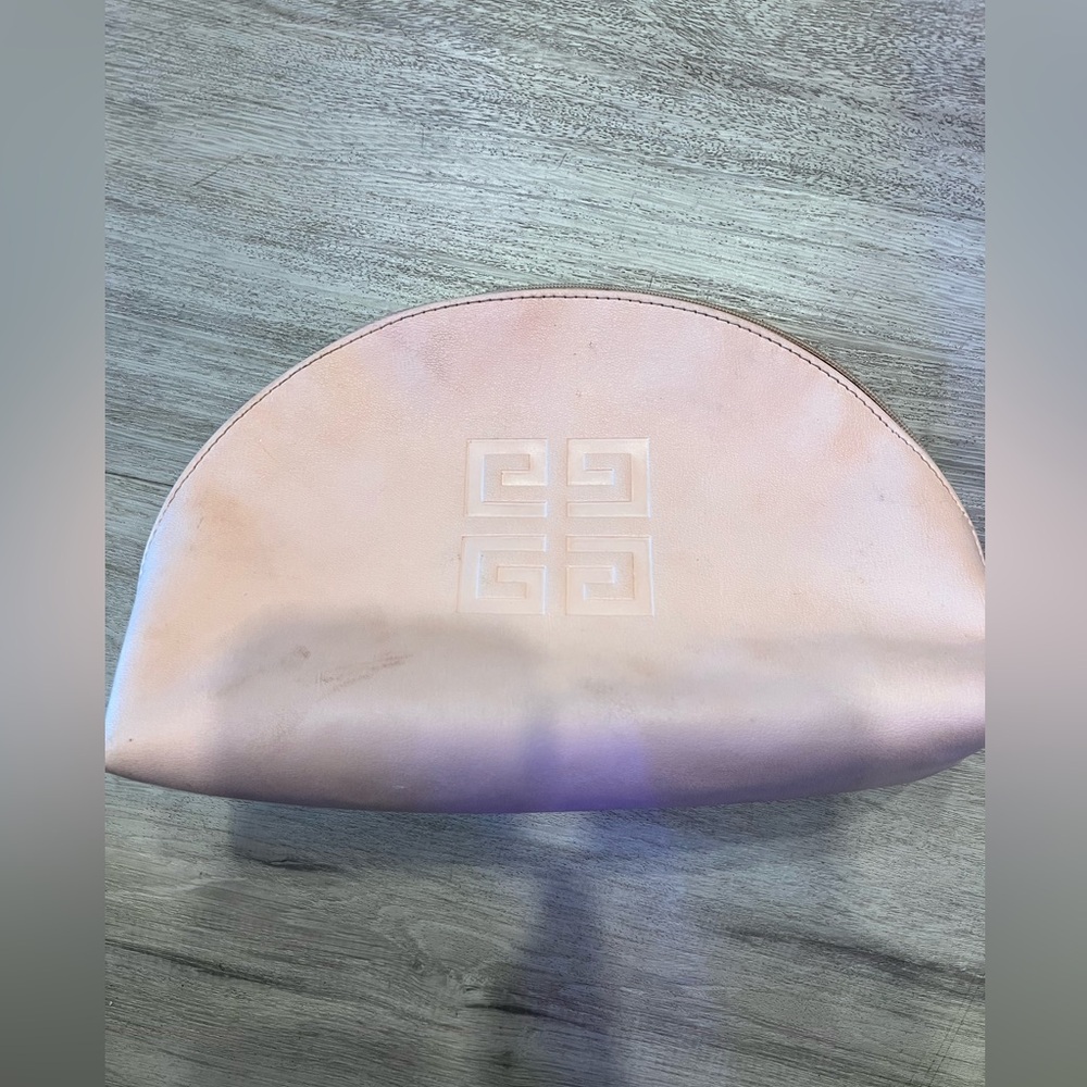 Givenchy Makeup bag light pink